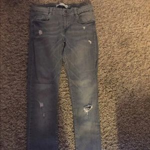 Gray distressed Trafaluc by Zara Jeans 06
